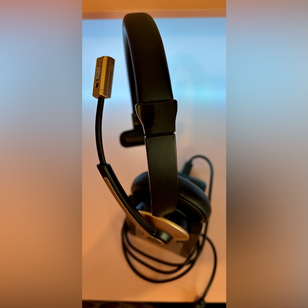 🩷 Microphone & Charging Base, Wireless Headset with Mic Mute & USB Dongle - Picture 15 of 15